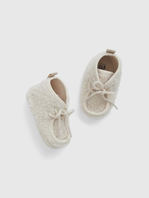 Baby booties gap best sale