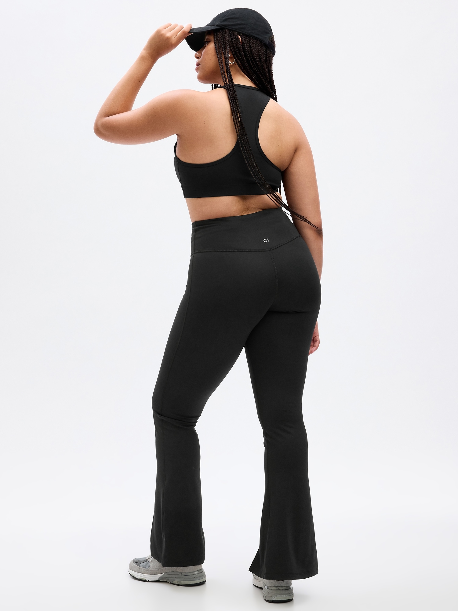 Stay Comfortable and Stylish with Nike Power Studio Women's Yoga
