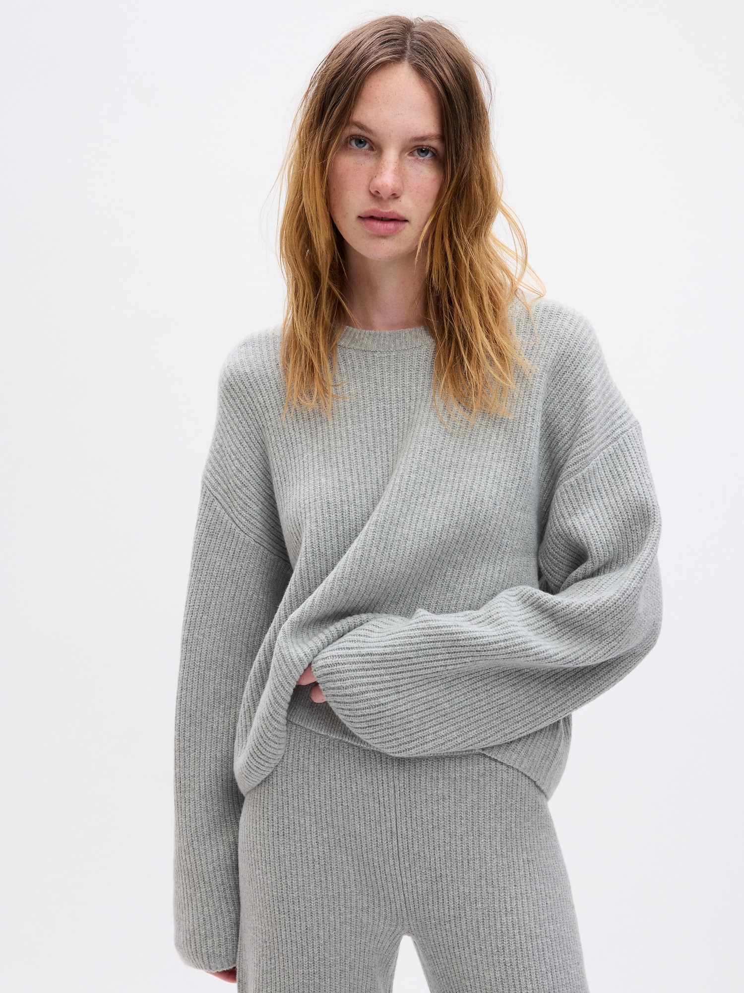 CashSoft Shaker-Stitch Relaxed Sweater