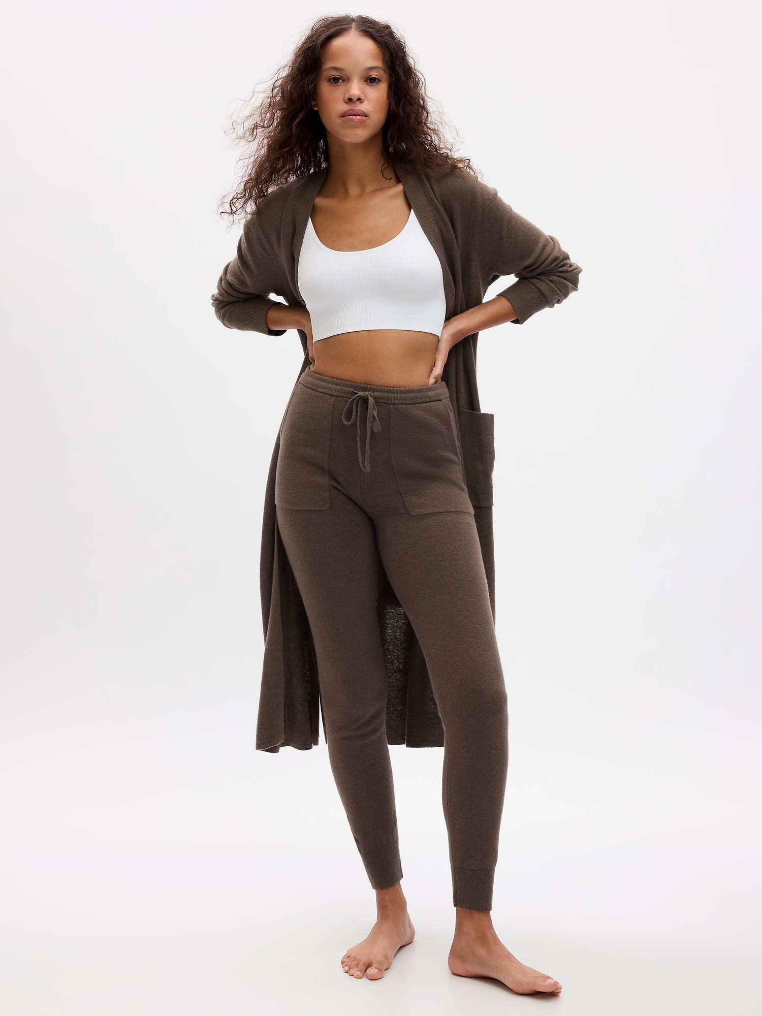 Gap discount cropped joggers