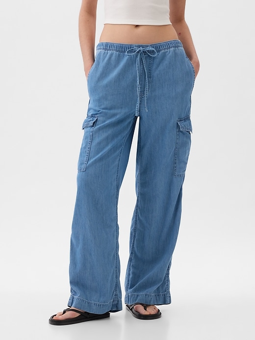 Image number 2 showing, High Rise Cargo Easy Jeans