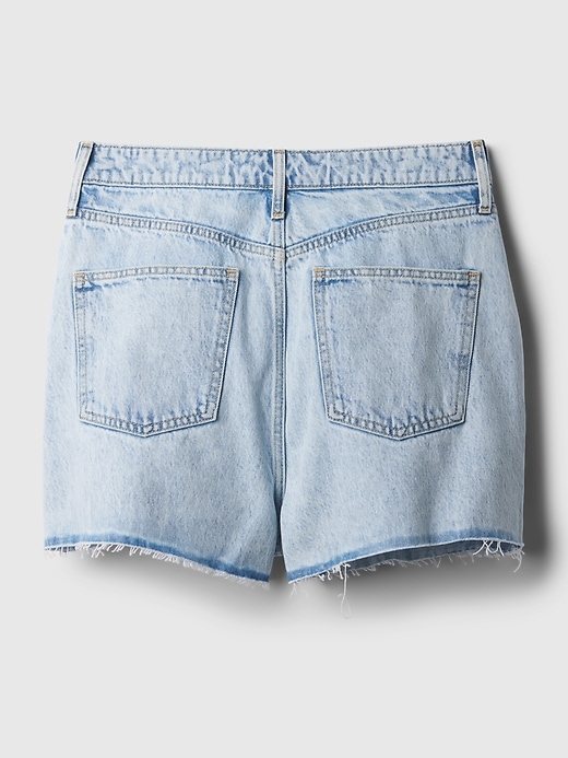 L'image numéro 5 présente Jupe-short portefeuille en denim