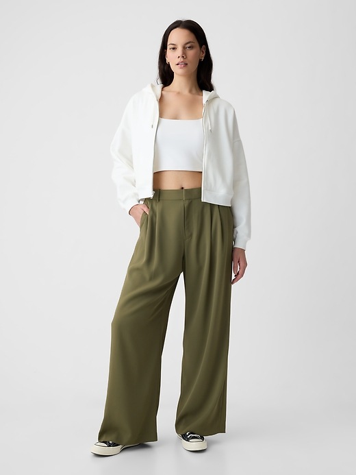 Olive Green Pleated Cropped Peg Trousers – SASE STUDIO