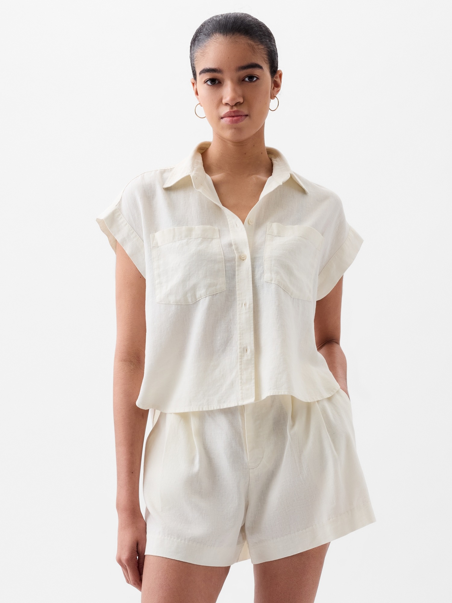 Larsie Tailored Linen Cropped Shirt