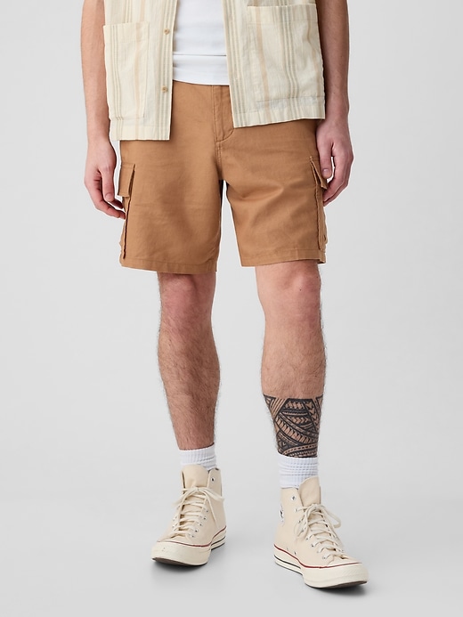 Image number 3 showing, 8" Linen-Cotton Cargo Shorts