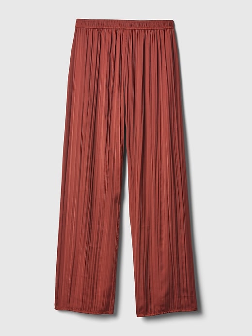 L'image numéro 8 présente Pantalon en satin à texture froissée