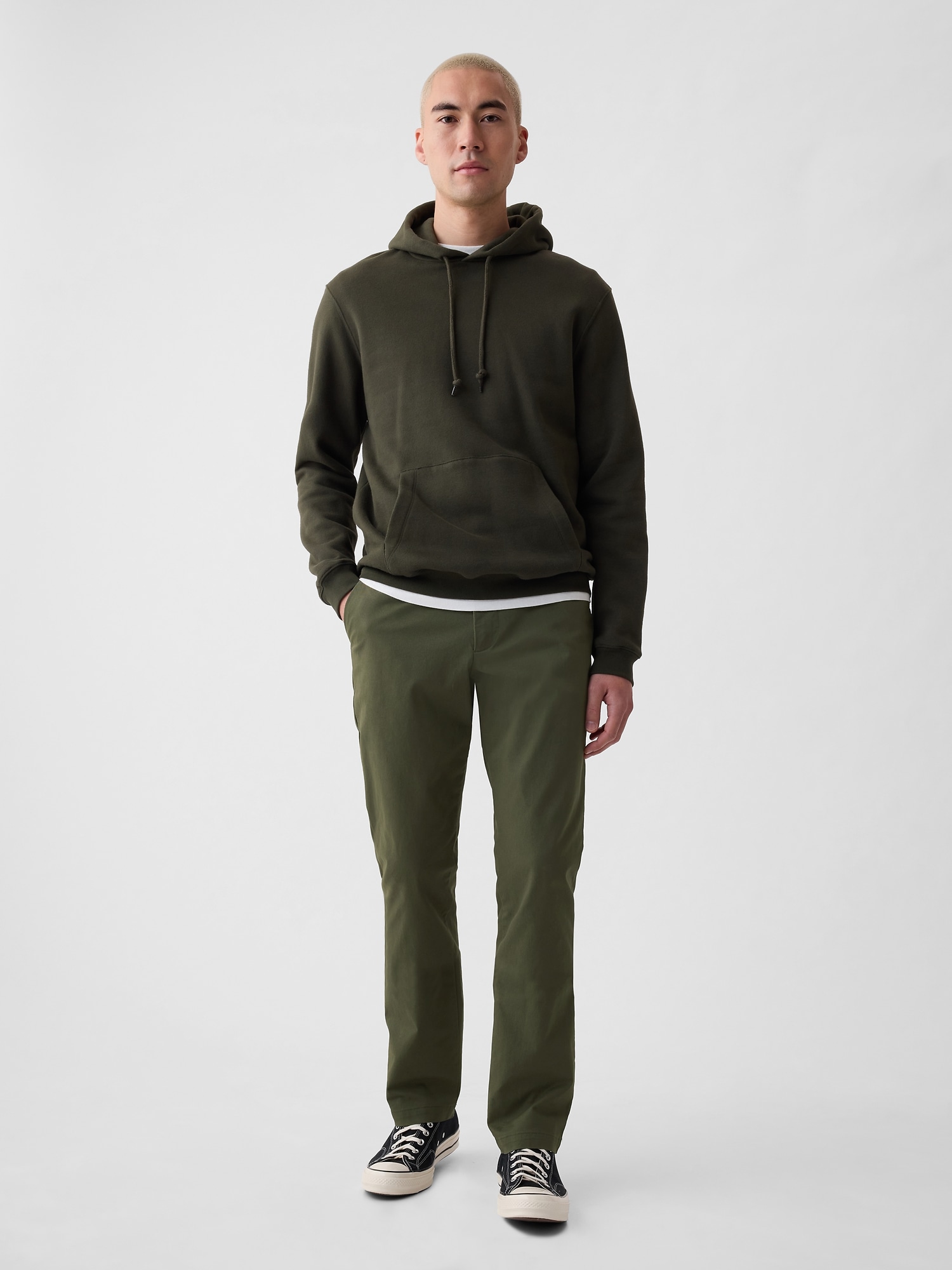 Modern Khakis in Straight Fit Gap