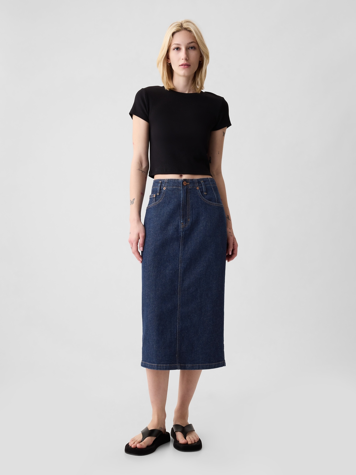 Women s Gapheritage Button Back Denim Midi Pencil Skirt by Gap Blue Tall Size 28