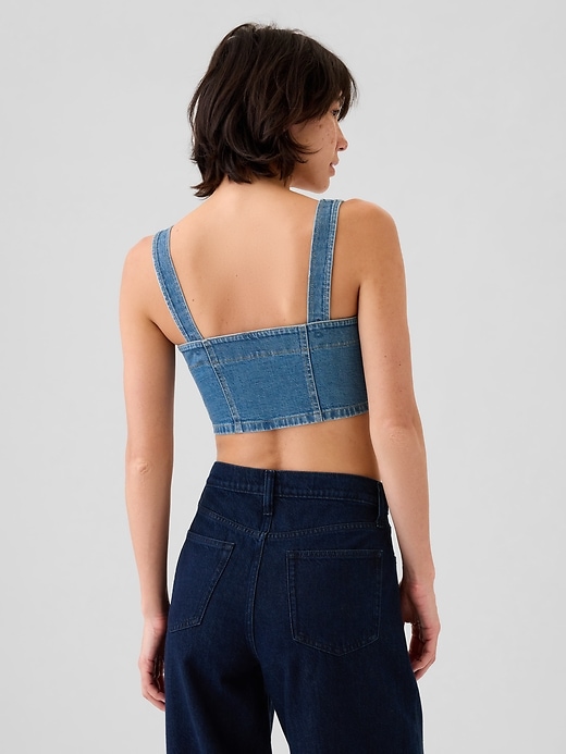 L'image numéro 2 présente Camisole courte à soutien-gorge intégré en denim