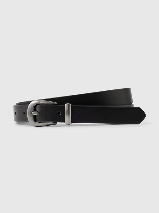 L'image numéro 1 présente Ceinture western mince en cuir végane