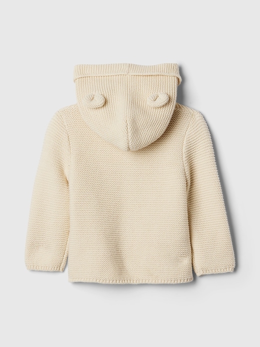 L'image numéro 2 présente Cardigan avec appliques d’oreilles d’ours pour Bébé