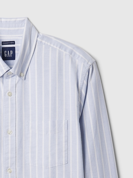 Image number 4 showing, Classic Oxford Shirt in Standard Fit