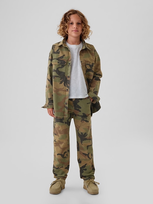 L'image numéro 3 présente Chemise utilitaire à motif camouflage pour enfant