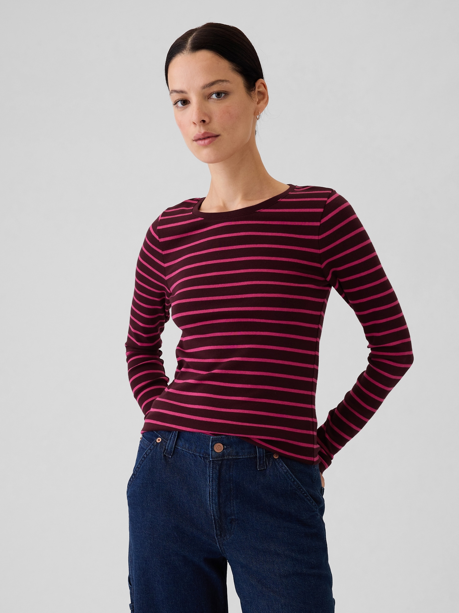 Gap crew neck t shirt hotsell