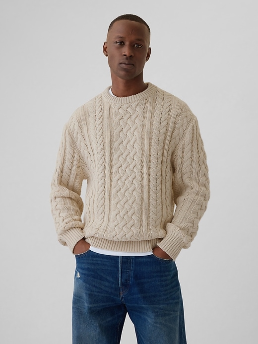 Relaxed Cable Knit Sweater