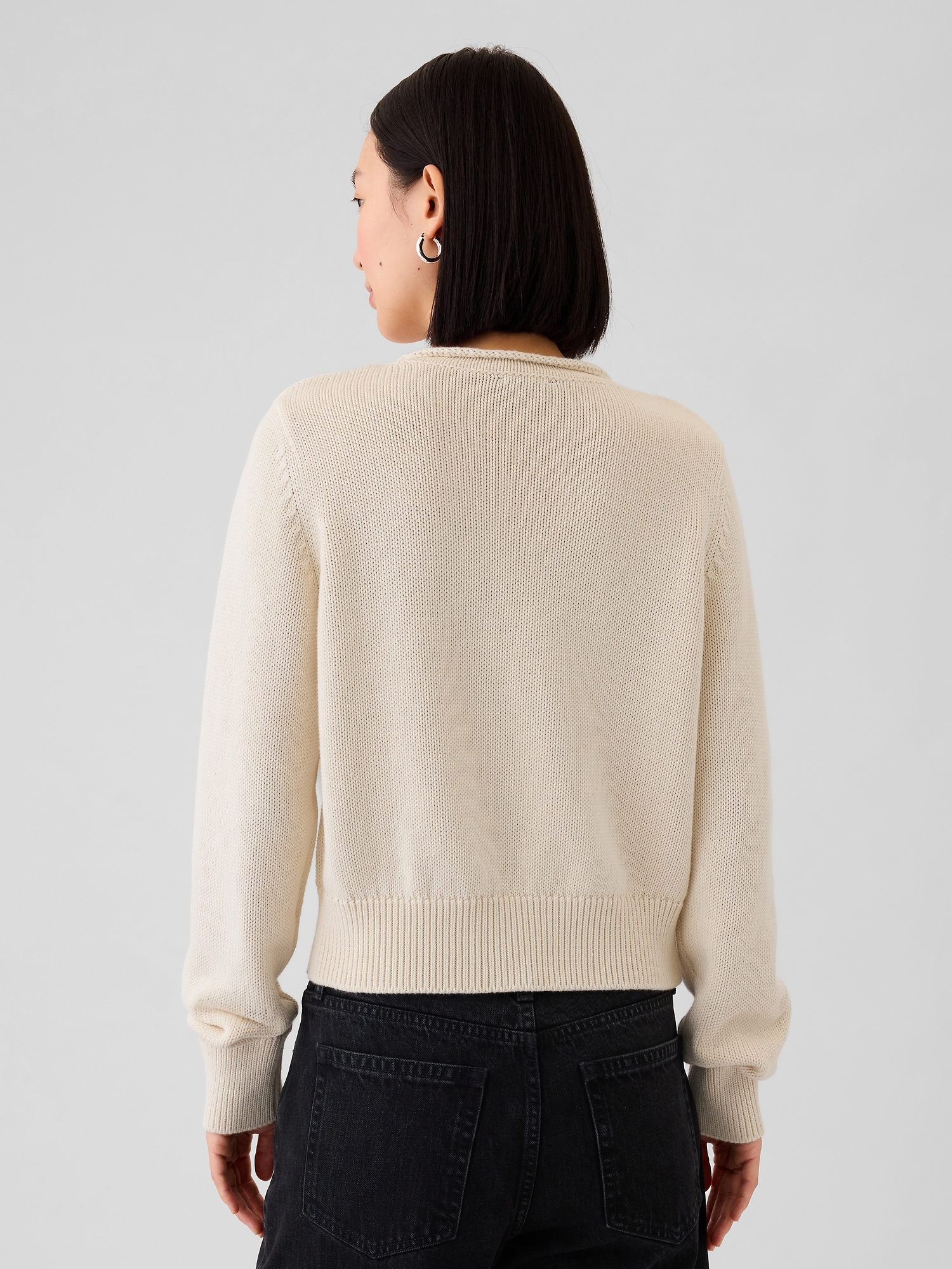 Shrunken Roll Neck Sweater