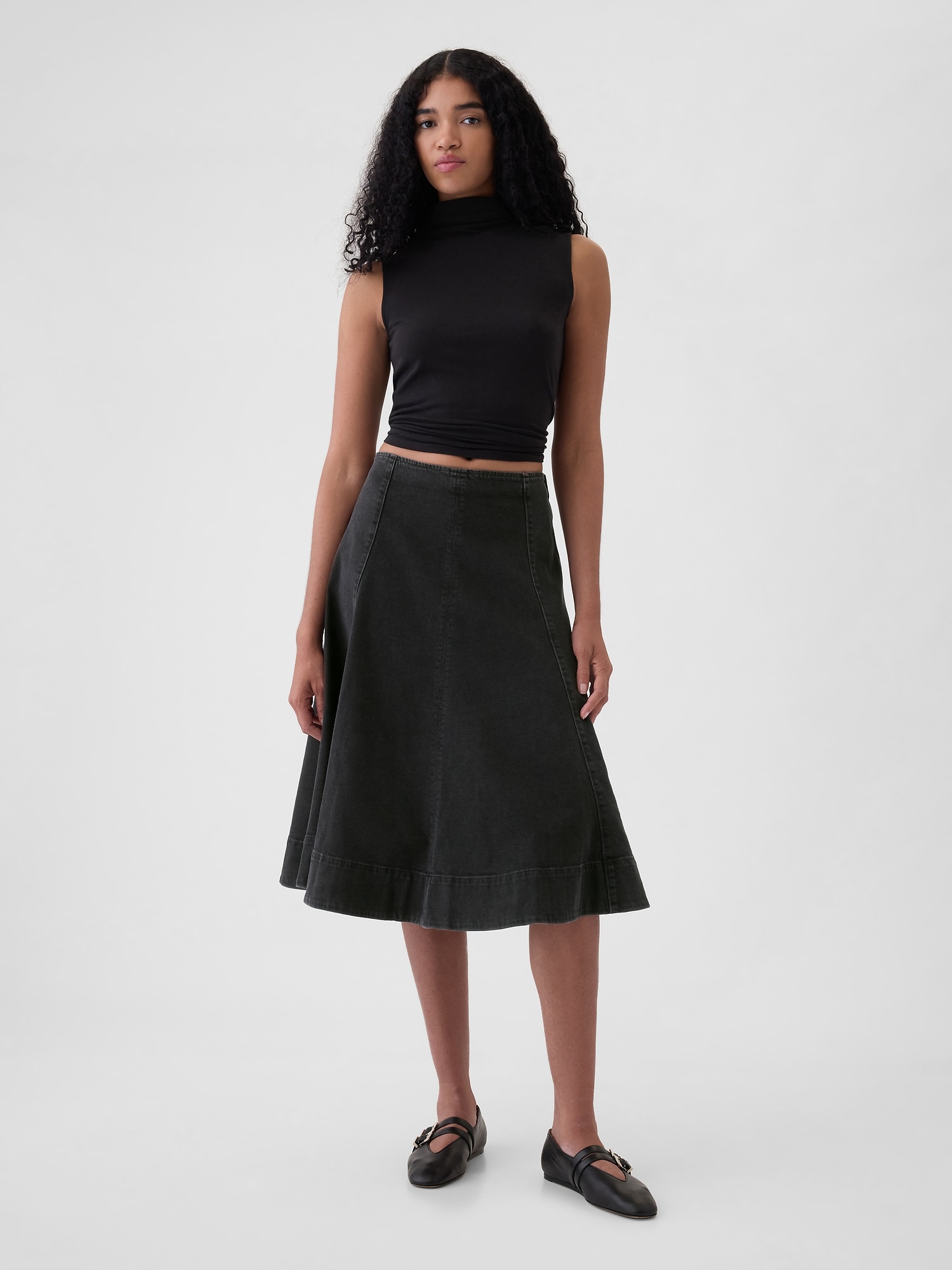 Black overall skirt midi hotsell