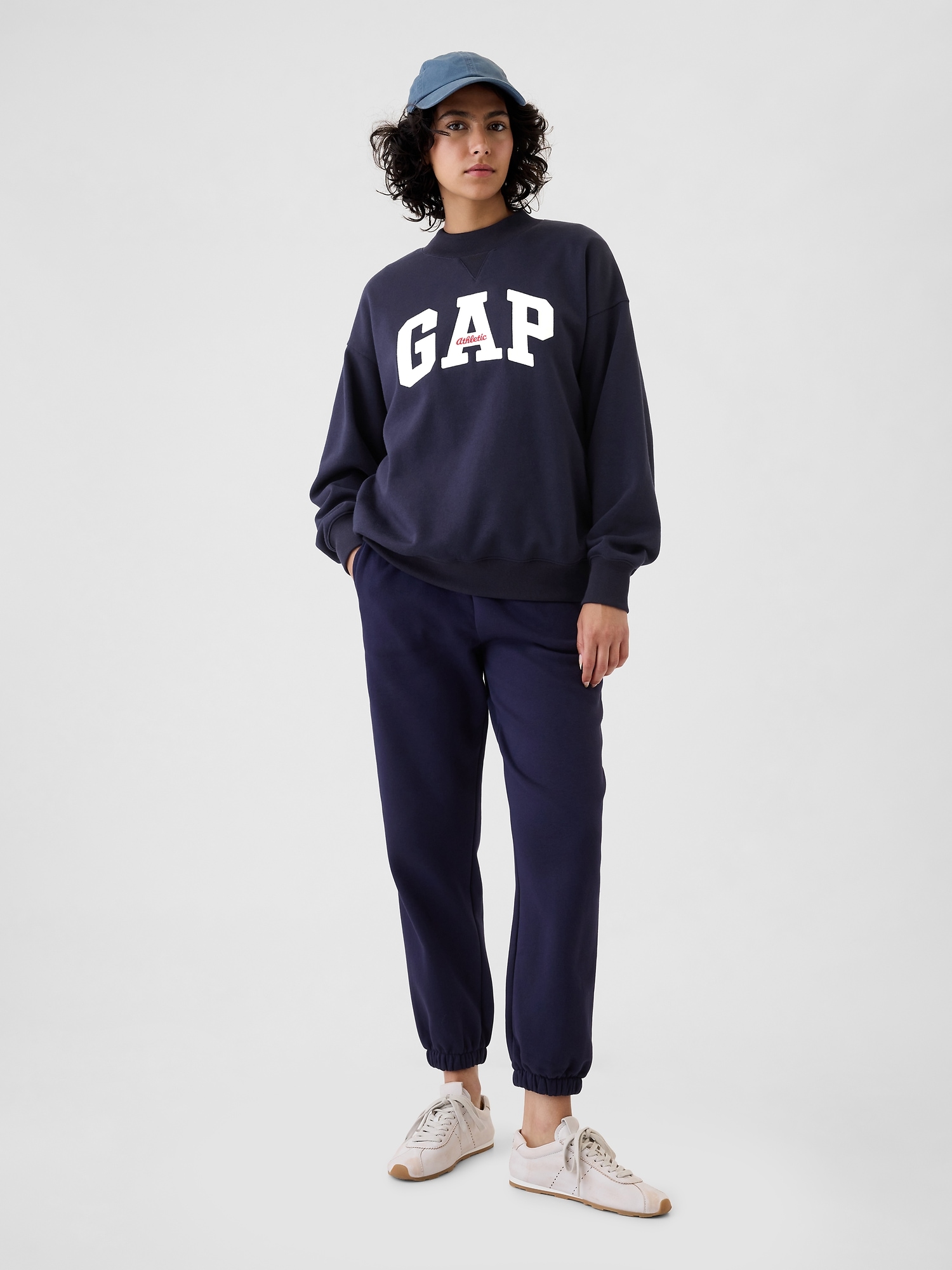 Gap petite sweatshirts best sale