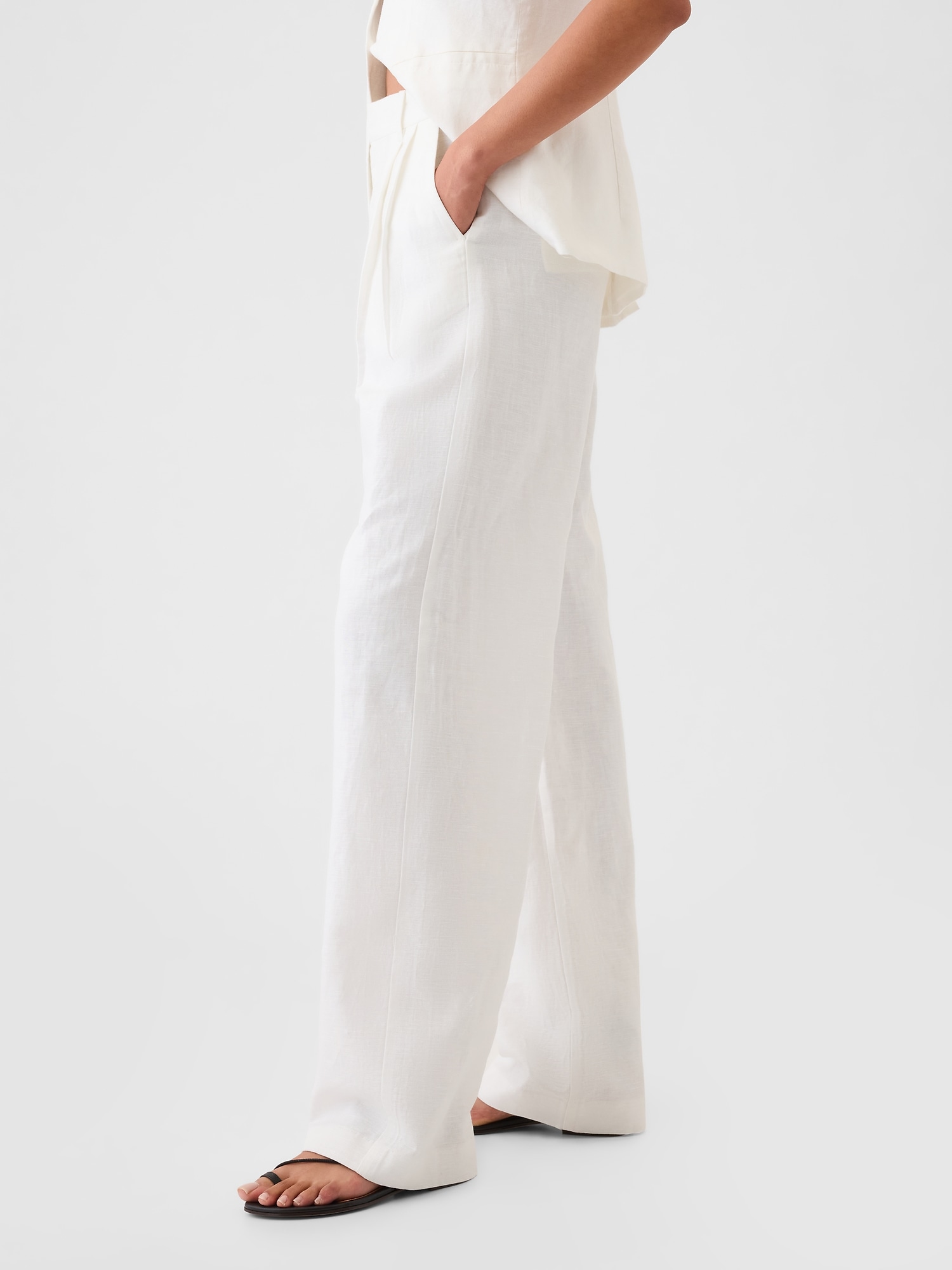 365 High Rise Linen-Cotton Trousers