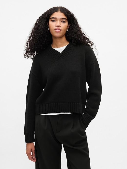 Image number 10 showing, Oversized V-Neck Sweater