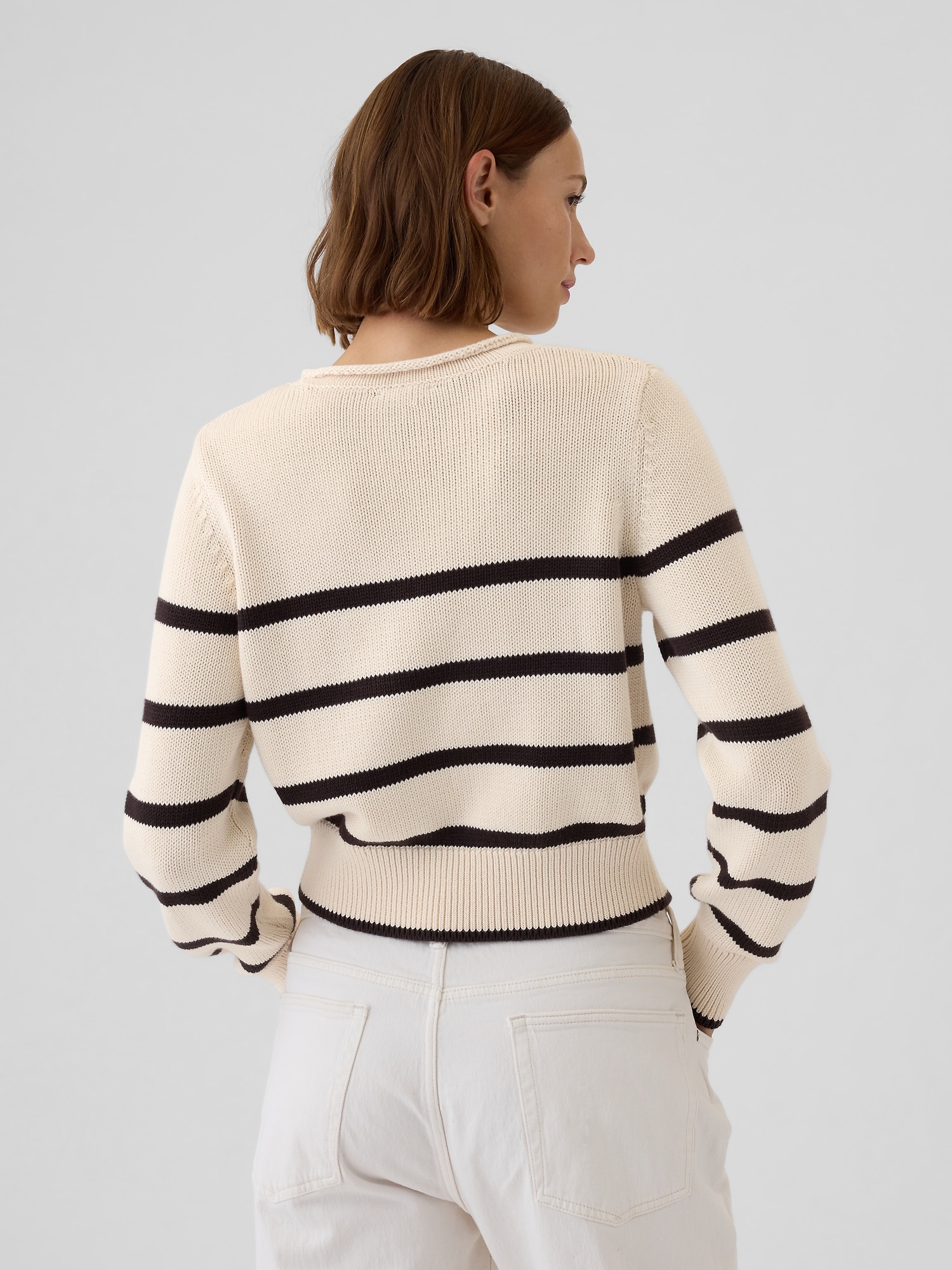 Shrunken Roll Neck Sweater