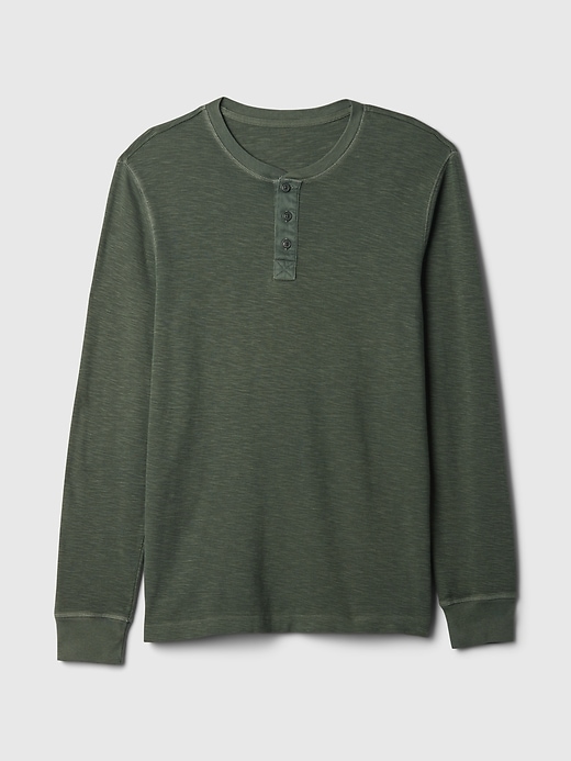 L'image numéro 5 présente T-shirt henley en tricot gaufré