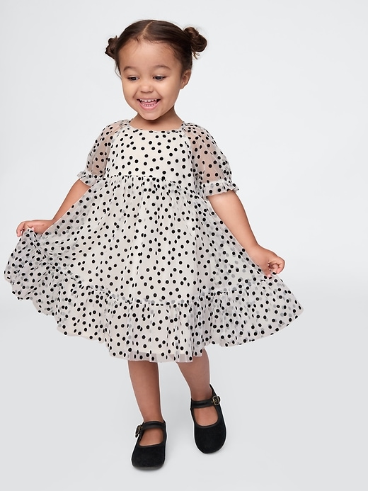 L'image numéro 1 présente Robe à manches bouffantes en tulle à pois babyGap