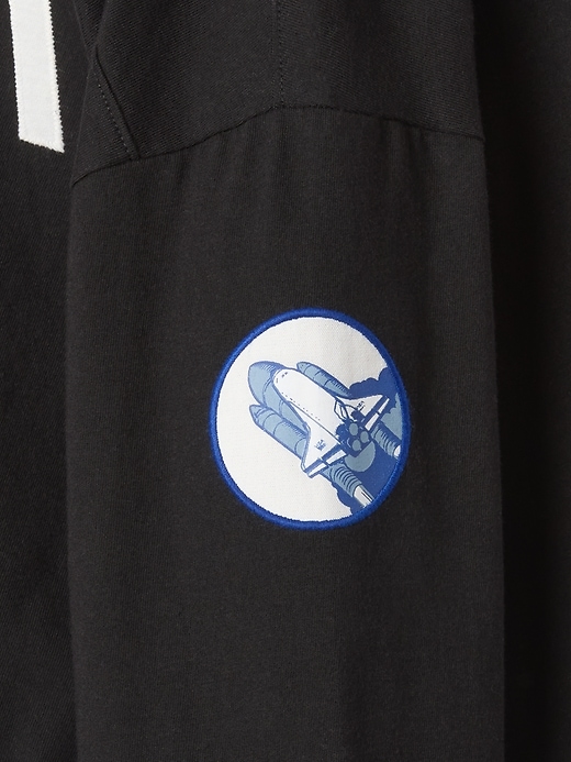 L'image numéro 2 présente T-shirt en jersey de style chandail de hockey à logo de la NASA pour Enfant