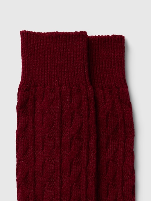 Voir une image plus grande du produit 2 de 4. Chaussettes habillées en tricot torsadé