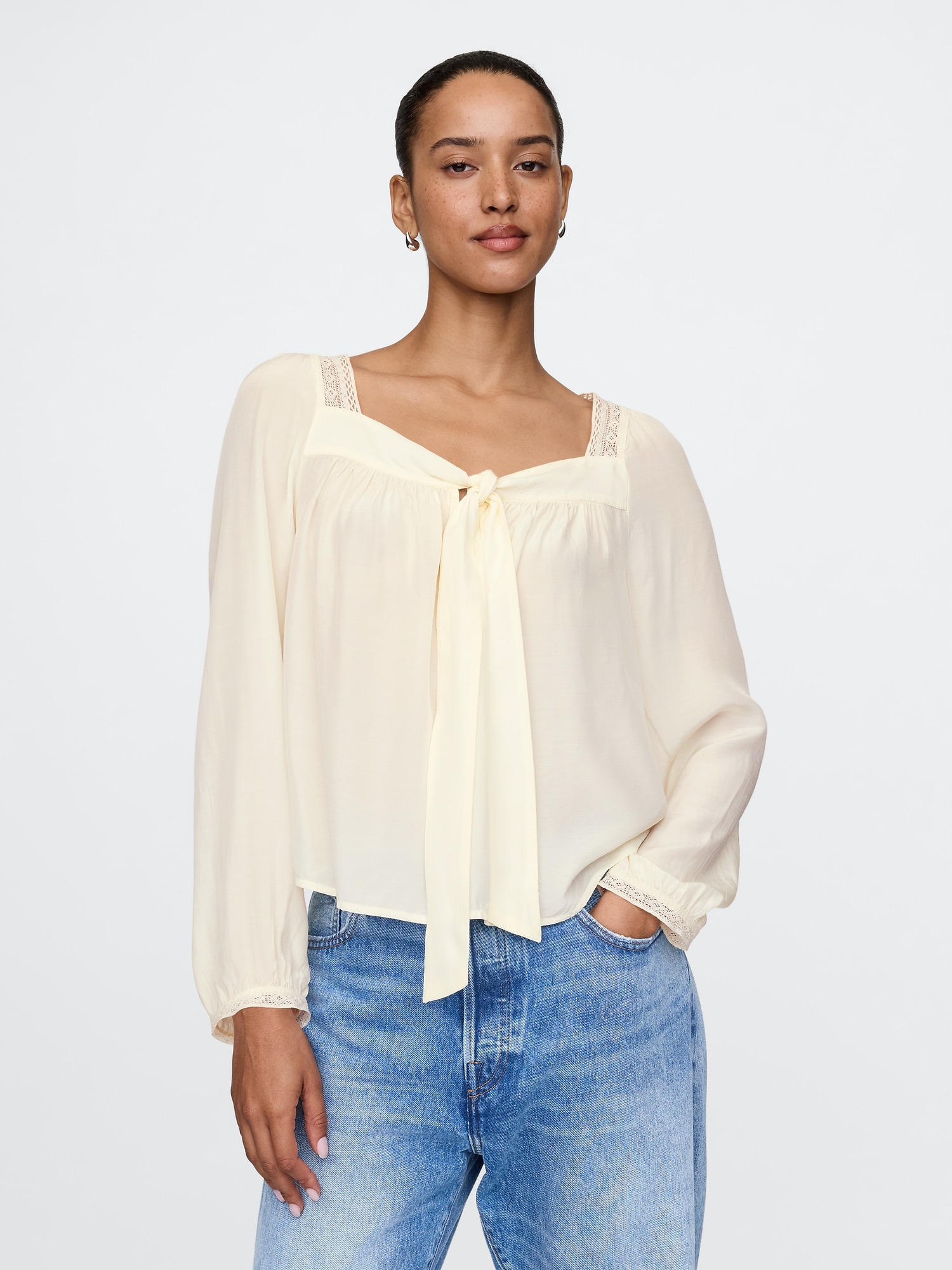 Square-Neck Bow Cropped Top