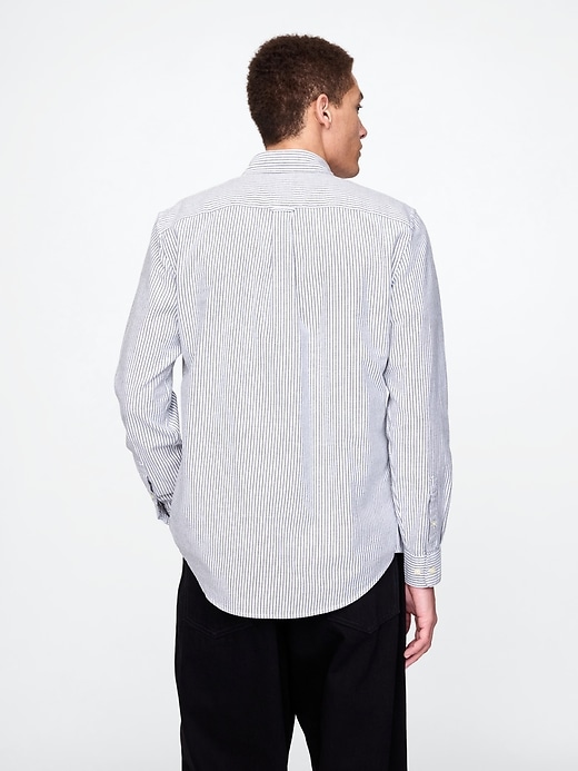 Image number 3 showing, Classic Oxford Shirt in Standard Fit