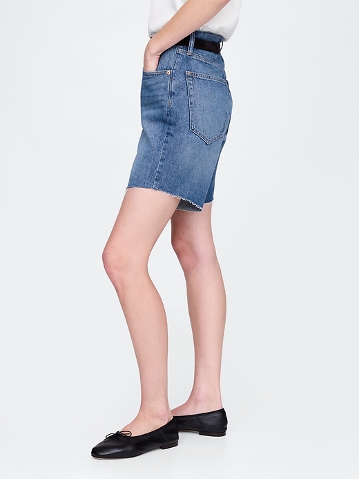 Image number 3 showing, 8&quot; Mid Rise &#39;90s Loose Denim Bermuda Shorts