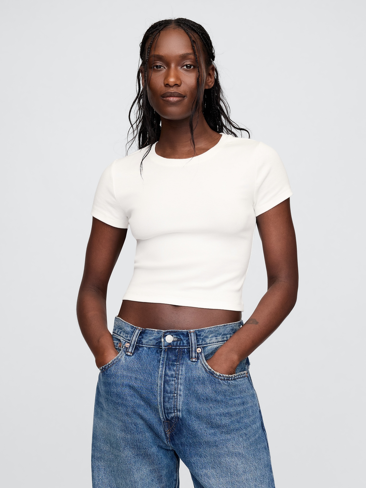 Modern Cropped T-Shirt